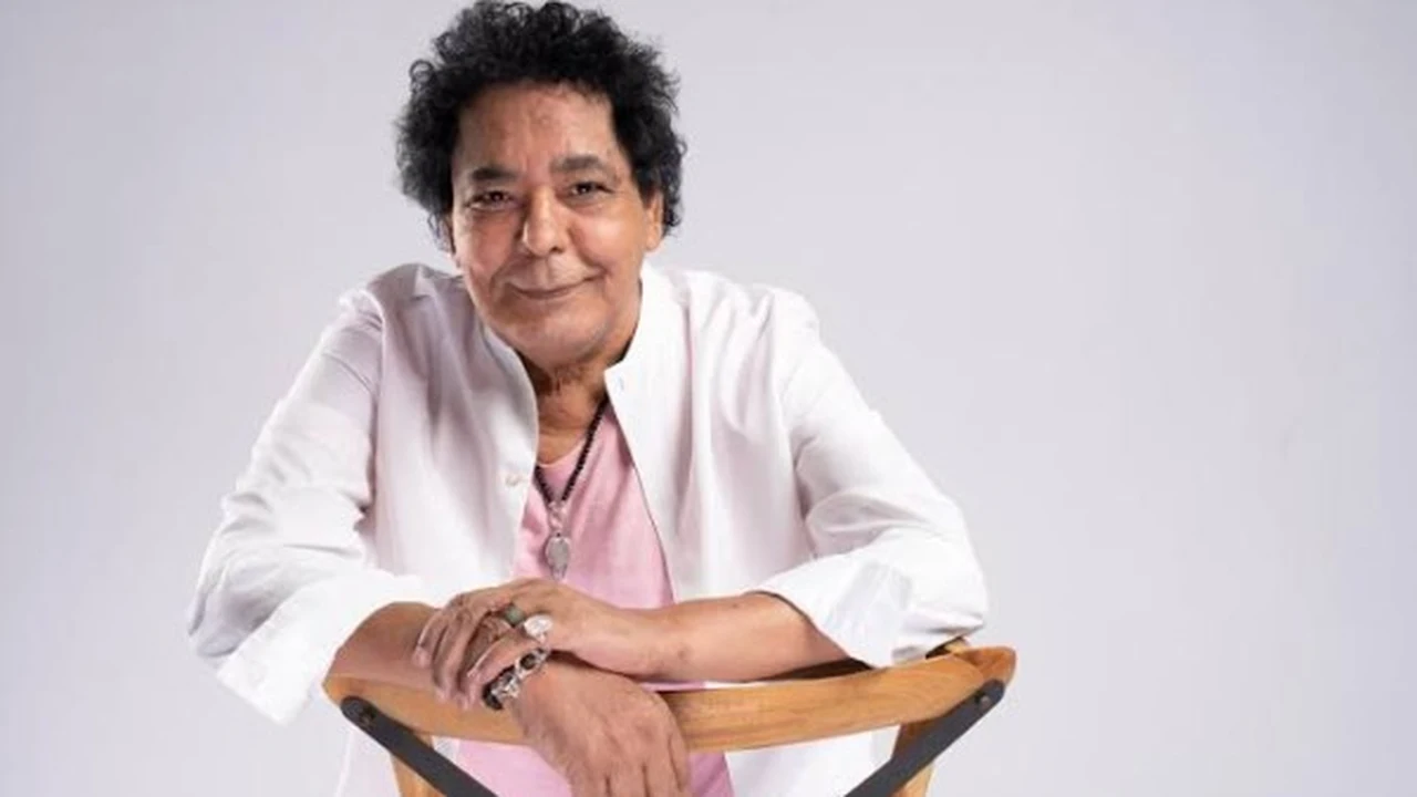 محمد منير يعبر عن دعمه لفيلم “الست” وسط الجدل المثار حول منى زكي وصناع العمل